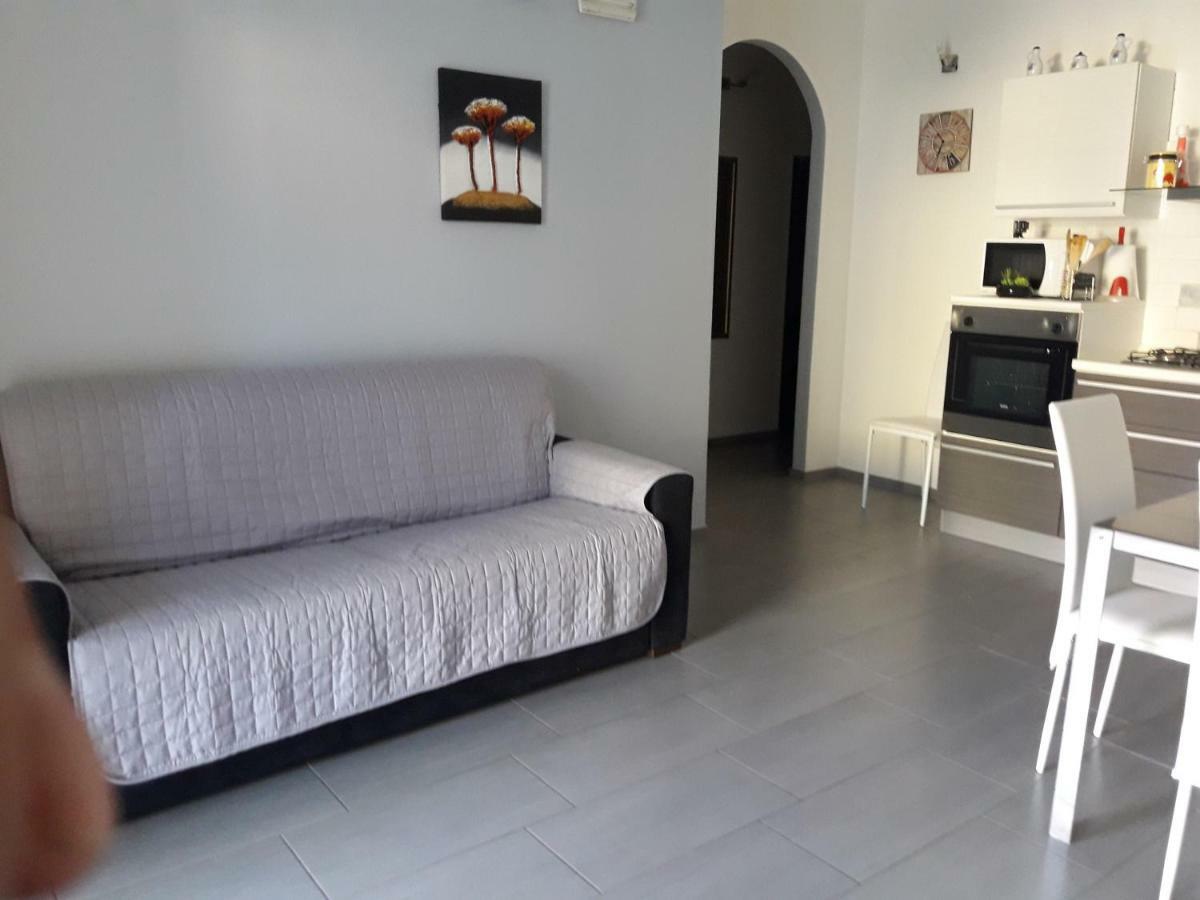 Lucrezia Apartment Valledoria  Eksteriør billede