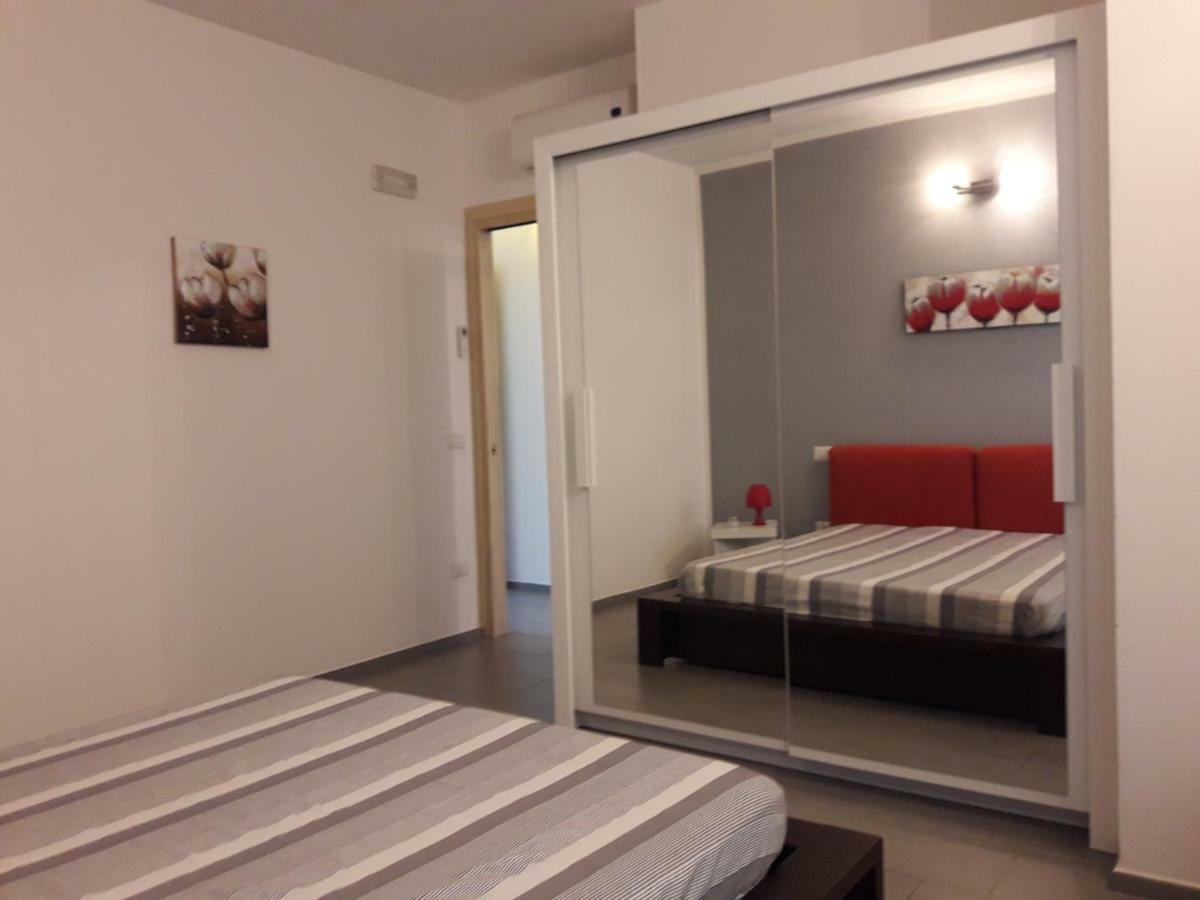 Lucrezia Apartment Valledoria  Eksteriør billede