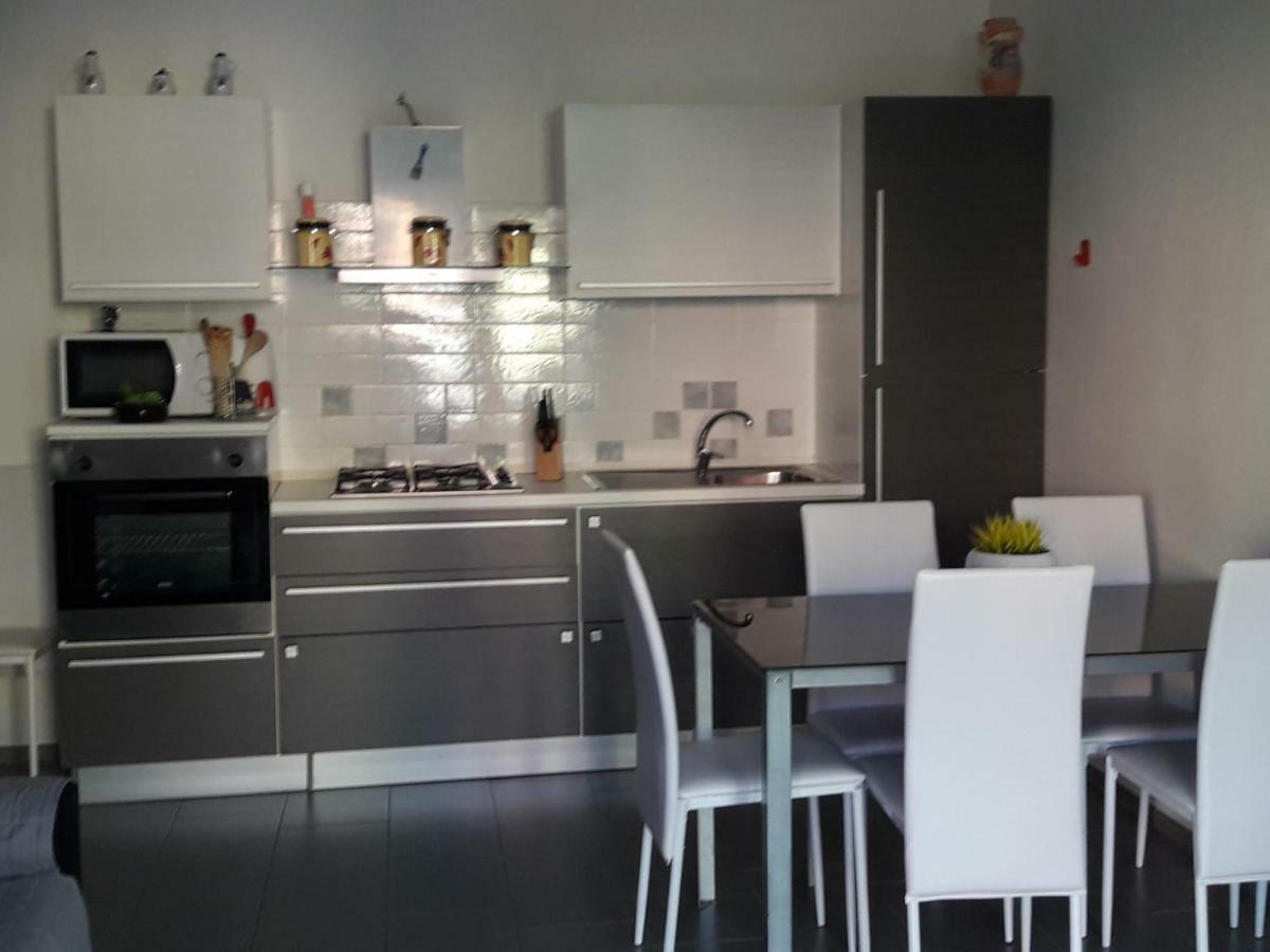 Lucrezia Apartment Valledoria  Eksteriør billede