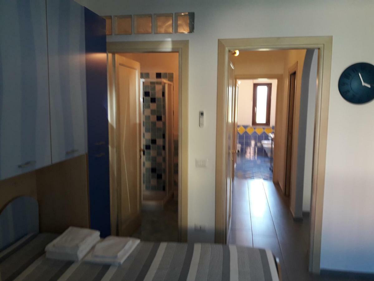 Lucrezia Apartment Valledoria  Eksteriør billede