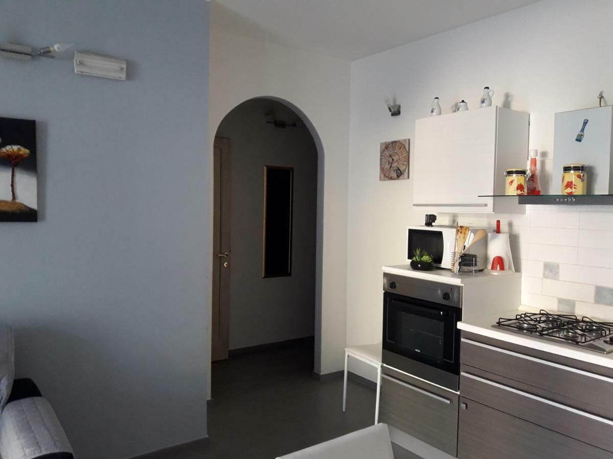 Lucrezia Apartment Valledoria  Eksteriør billede